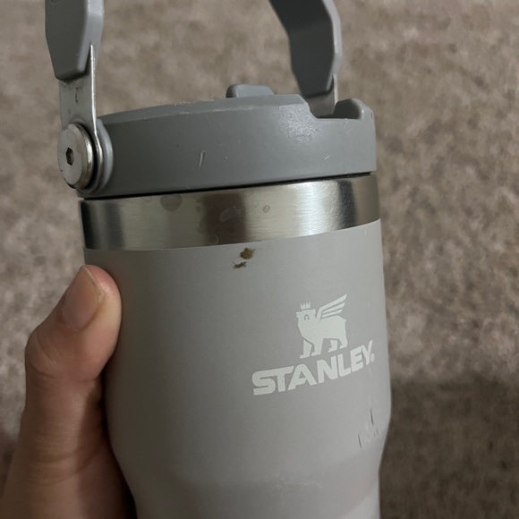 Stanley Silver and Gray Insulated Mug - Picture 3 of 7